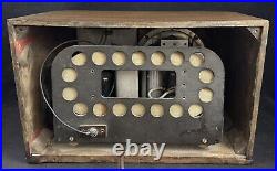 Vintage 1941 Delco R-1174 Wooden Table Tube Radio Made in USA