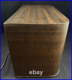 Vintage 1941 Delco R-1174 Wooden Table Tube Radio Made in USA