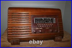 Vintage 1941 Philco 41-250 AM/SW Wood Case Tube Radio WORKS GREAT/SEE VIDEO