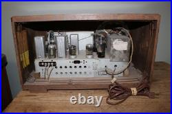 Vintage 1941 Philco 41-250 AM/SW Wood Case Tube Radio WORKS GREAT/SEE VIDEO