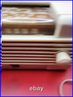 Vintage 1941 Remler Scottie 5100 AM Tube Radio Ivory Plaskon Excellent, Works