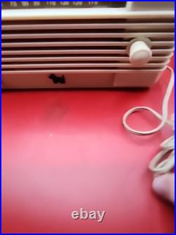 Vintage 1941 Remler Scottie 5100 AM Tube Radio Ivory Plaskon Excellent, Works