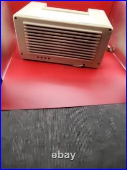 Vintage 1941 Remler Scottie 5100 AM Tube Radio Ivory Plaskon Excellent, Works
