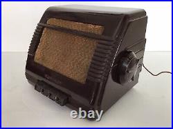 Vintage 1942 Crowley vanity Tube Radio Model C-588A