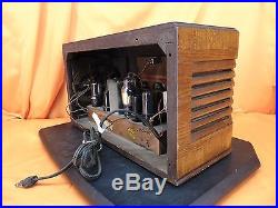 Vintage 1942 Wards AIRLINE 14BR-736A Wood Cabinet TUBE RADIO NICE PREWAR SET