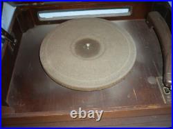 Vintage 1942 Zenith AM tube Radio and Phonograph Player Works free shipping