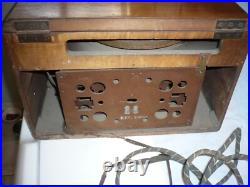 Vintage 1942 Zenith AM tube Radio and Phonograph Player Works free shipping