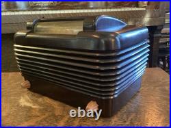 Vintage 1945-47 STROMBERG-CARLSON Table Bakelite Tube Radio Model 1101HI WORKING