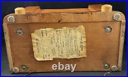 Vintage 1945 Harold Lifton 92-1 Wood Table Tube Radio Made in USA