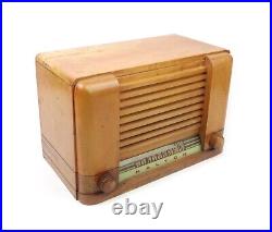 Vintage 1945 Harold Lifton 92-1 Wood Table Tube Radio Made in USA Parts Repair