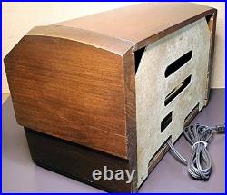 Vintage 1945 RCA Victor Model 56X3 Mahogany Cabinet Vacuum Tube Radio (restored)