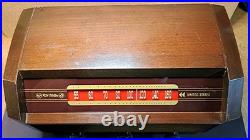 Vintage 1945 RCA Victor Model 56X3 Mahogany Cabinet Vacuum Tube Radio (restored) Vintage 1945 RCA Victor Model 56X3 Mahogany Cabinet Vacuum Tube Radio (restored)