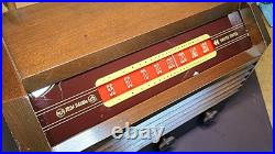 Vintage 1945 RCA Victor Model 56X3 Mahogany Cabinet Vacuum Tube Radio (restored) Vintage 1945 RCA Victor Model 56X3 Mahogany Cabinet Vacuum Tube Radio (restored)