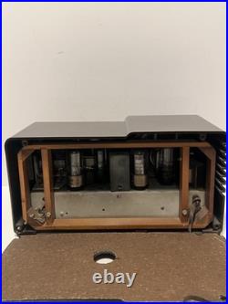 Vintage 1946 Brewster 9-1084 Bakelite Tube Radio Untested