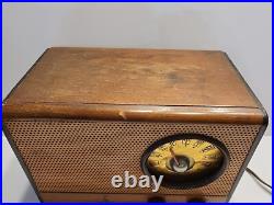 Vintage 1946 Emerson AM Tube Radio Model 539 Works Read
