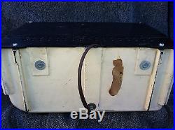 Vintage 1946 Emerson Model 522 5 Tube Radio-Bakelite Case-Art Deco