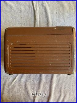 Vintage 1946 General Electric GE Radio 260 Portable Tube AM Short Wave Untested