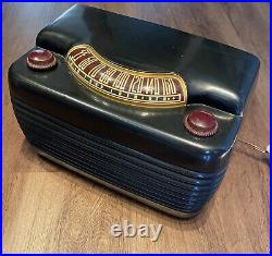 Vintage 1946 Philco Bakelite Tube Hippo Radio 46-420 Good Condition Lights Up