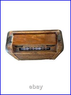 Vintage 1946 Philco Tube Radio 46-350 Wooden Roll Top Case Turns On