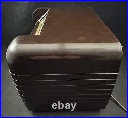 Vintage 1946 RCA Victor 65X1 Table Tube Radio