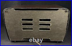 Vintage 1946 RCA Victor 65X1 Table Tube Radio