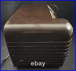 Vintage 1946 RCA Victor 65X1 Table Tube Radio