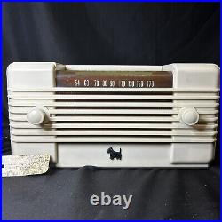 Vintage 1946 Remler Scottie AM 5 Tube Radio Ivory Plaskon Excellent, Works
