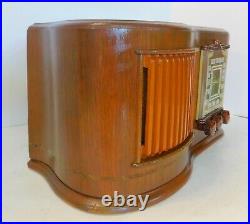 Vintage 1946 Sonora Model RCU-208 Working Table Radio Absolutely Beautiful