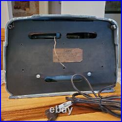 Vintage 1946 Sonora RZU-222 Radio Looks and Plays Terrific