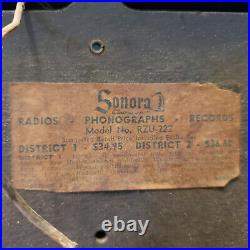 Vintage 1946 Sonora RZU-222 Radio Looks and Plays Terrific