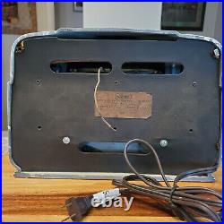 Vintage 1946 Sonora RZU-222 Radio Looks and Plays Terrific