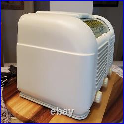 Vintage 1946 Sonora RZU-222 Radio Looks and Plays Terrific
