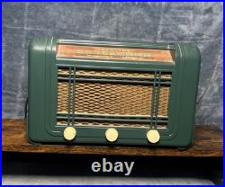 Vintage 1946 Truetone D2613 Green Bakelite Tube Radio Art Deco Parts/Repair