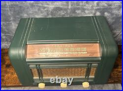 Vintage 1946 Truetone D2613 Green Bakelite Tube Radio Art Deco Parts/Repair
