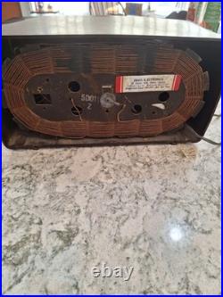 Vintage 1946 Zenith Consoltone Bakelite Tube Radio Model 5D011 Works, No Cracks Vintage 1946 Zenith Consoltone Bakelite Tube Radio Model 5D011 Works, No Cracks