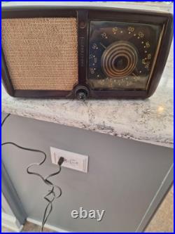 Vintage 1946 Zenith Consoltone Bakelite Tube Radio Model 5D011 Works, No Cracks