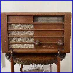 Vintage 1946's Detrola Radio Model 571 Walnut Wood Cabinet