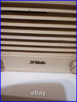 Vintage 1947 Ivory Bendix Model 526B Vacuum Tube Radio needs restoration