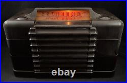 Vintage 1947 Setchell Carlson 427 Frog Eyes Bakelite Table Tube Radio