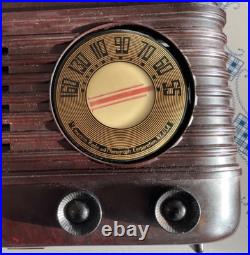 Vintage 1948-49 Emerson Tube Radio 594 in good working condition