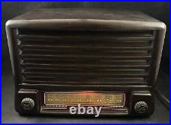 Vintage 1948 Admiral 7T01M-N Tube Table Radio Made in USA