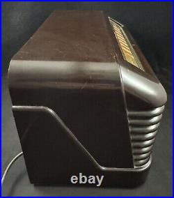 Vintage 1948 Aircastle 10002 Plastic Table Tube Radio Made in USA