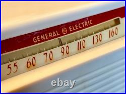 Vintage 1948 General Electric C122 Plaskon Radio Working! Antique Tube Radio