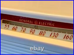 Vintage 1948 General Electric C122 Plaskon Radio Working! Antique Tube Radio
