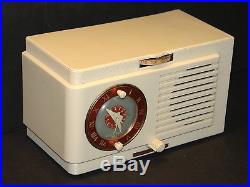 Vintage 1948 General Electric GE Model 62 Plaskon Vacuum Tube Radio Alarm Clock