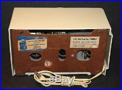 Vintage 1948 General Electric GE Model 62 Plaskon Vacuum Tube Radio Alarm Clock