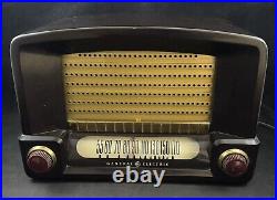 Vintage 1948 General Electric Model 115 Bakelite Tube Radio Made in USA