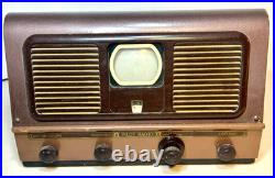 Vintage 1948 Pilot TV-37 Portable Tube Television Powers On, Untested