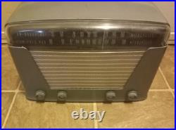 Vintage 1948 Silvertone AM FM Tube Type Radio Model Number 8020 Tested