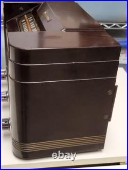 Vintage 1948 Westinghouse H204A Tube AM/FM Radio Mid-Century Bakelite Works